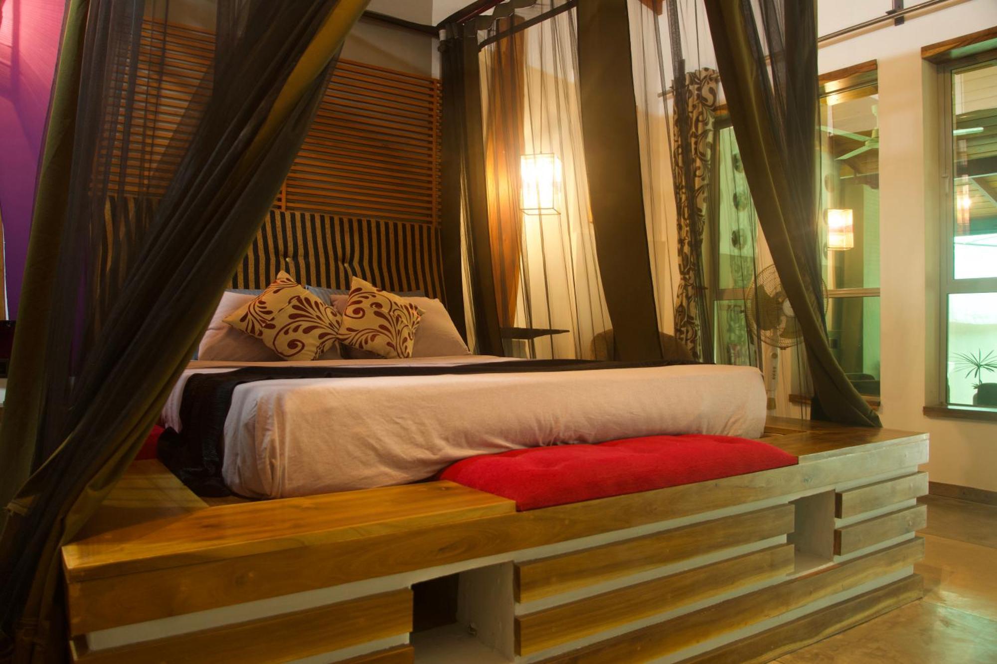 Red Coconut Villa Bentota Exterior photo