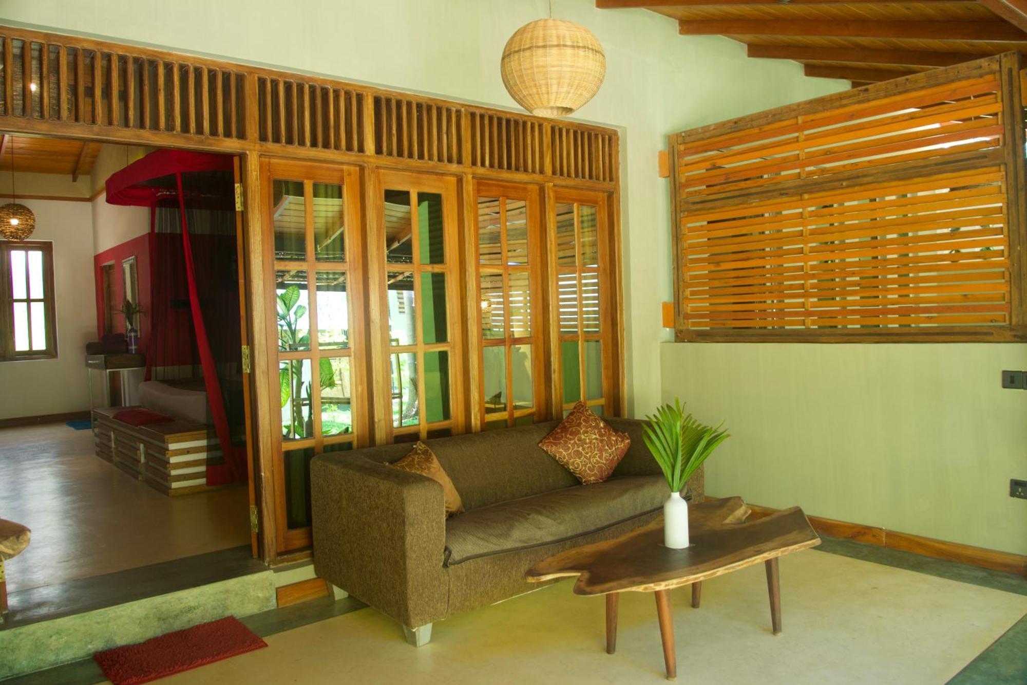 Red Coconut Villa Bentota Exterior photo