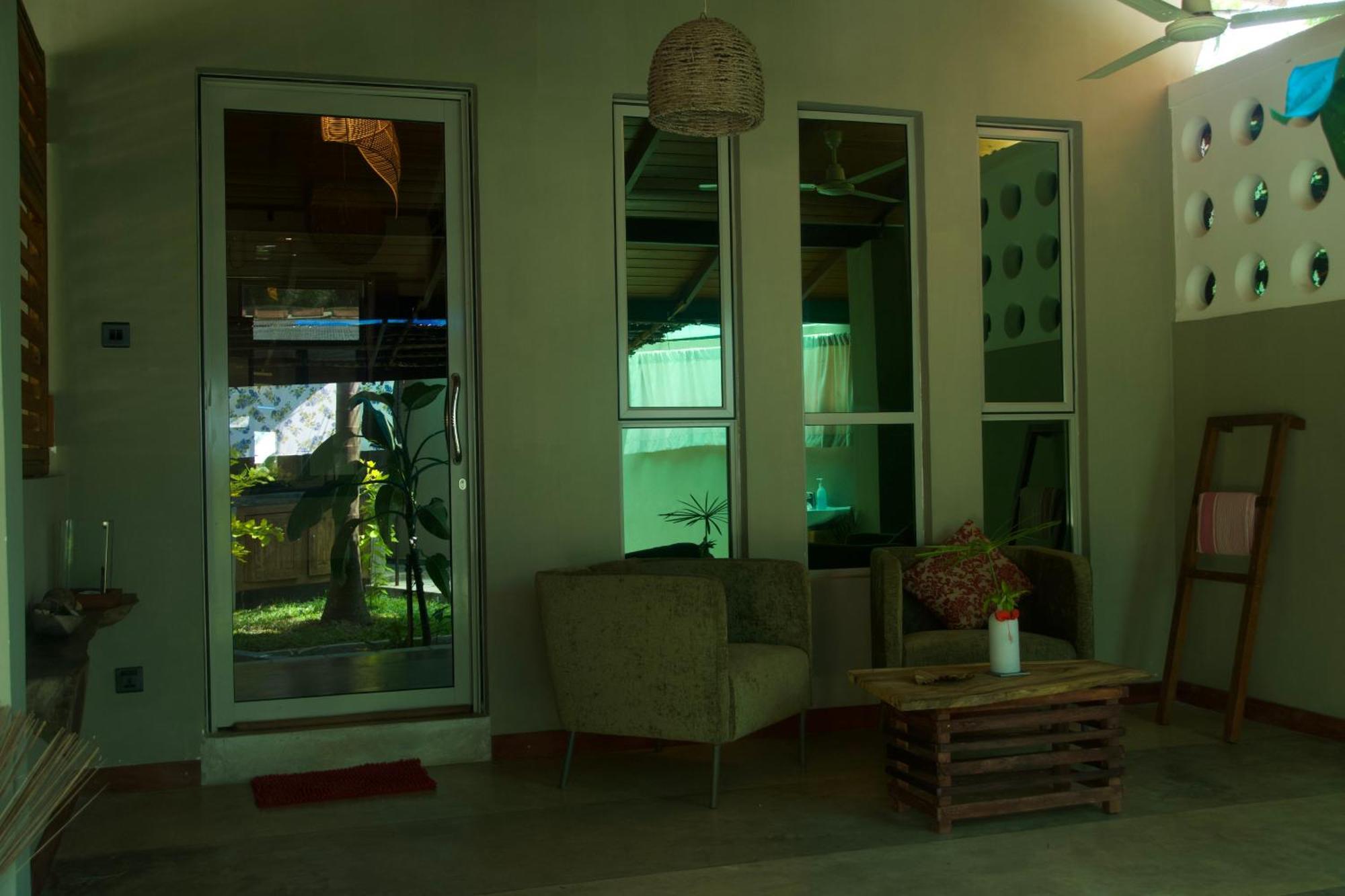 Red Coconut Villa Bentota Exterior photo