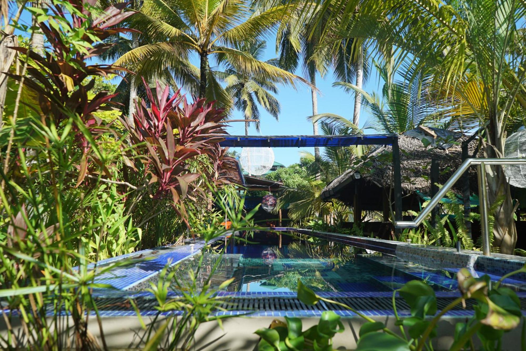 Red Coconut Villa Bentota Exterior photo